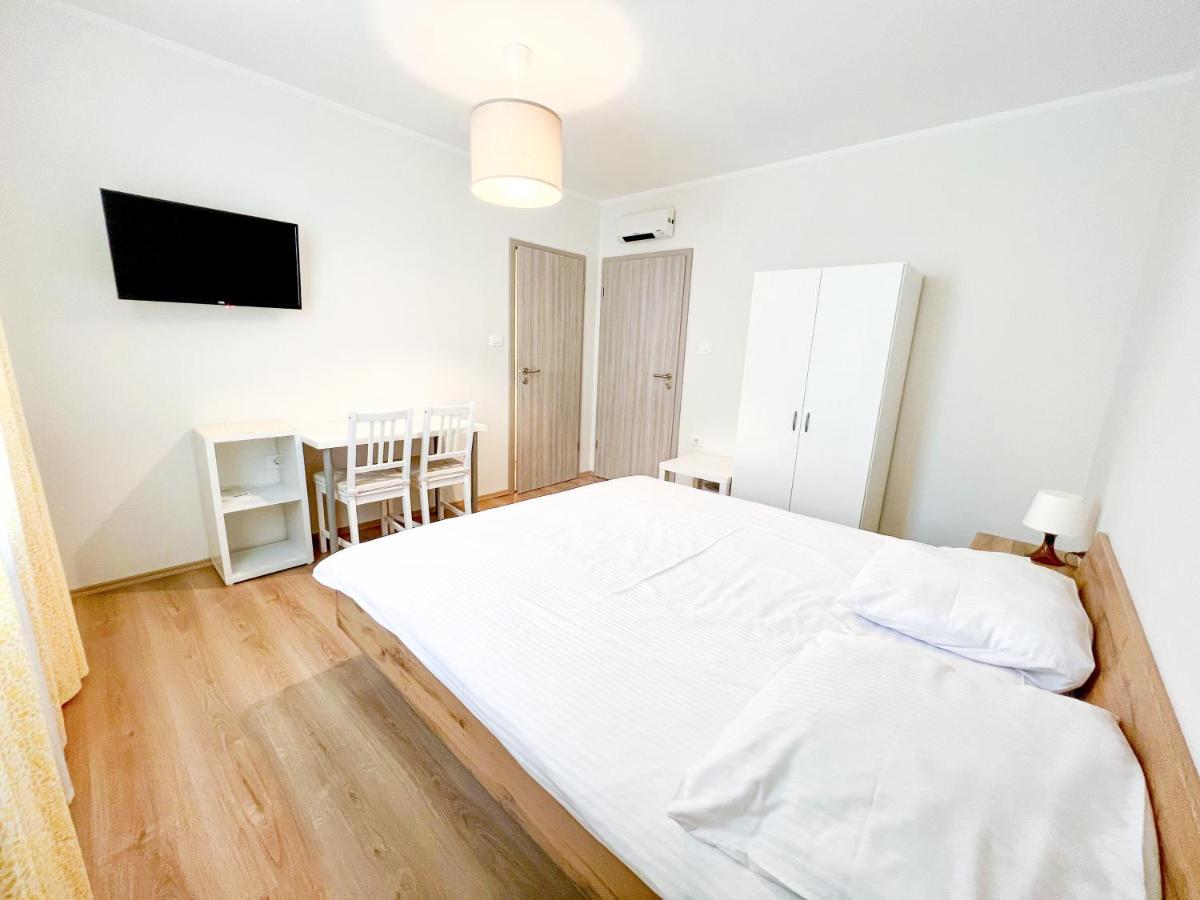Hop House Garni Hotel Postojna Eksteriør billede