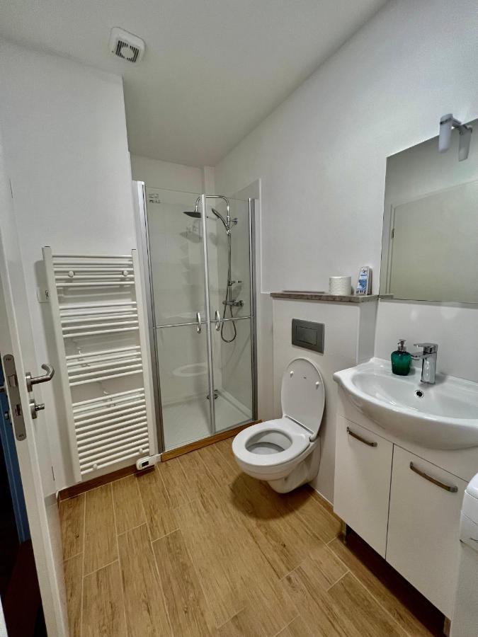 Hop House Garni Hotel Postojna Eksteriør billede