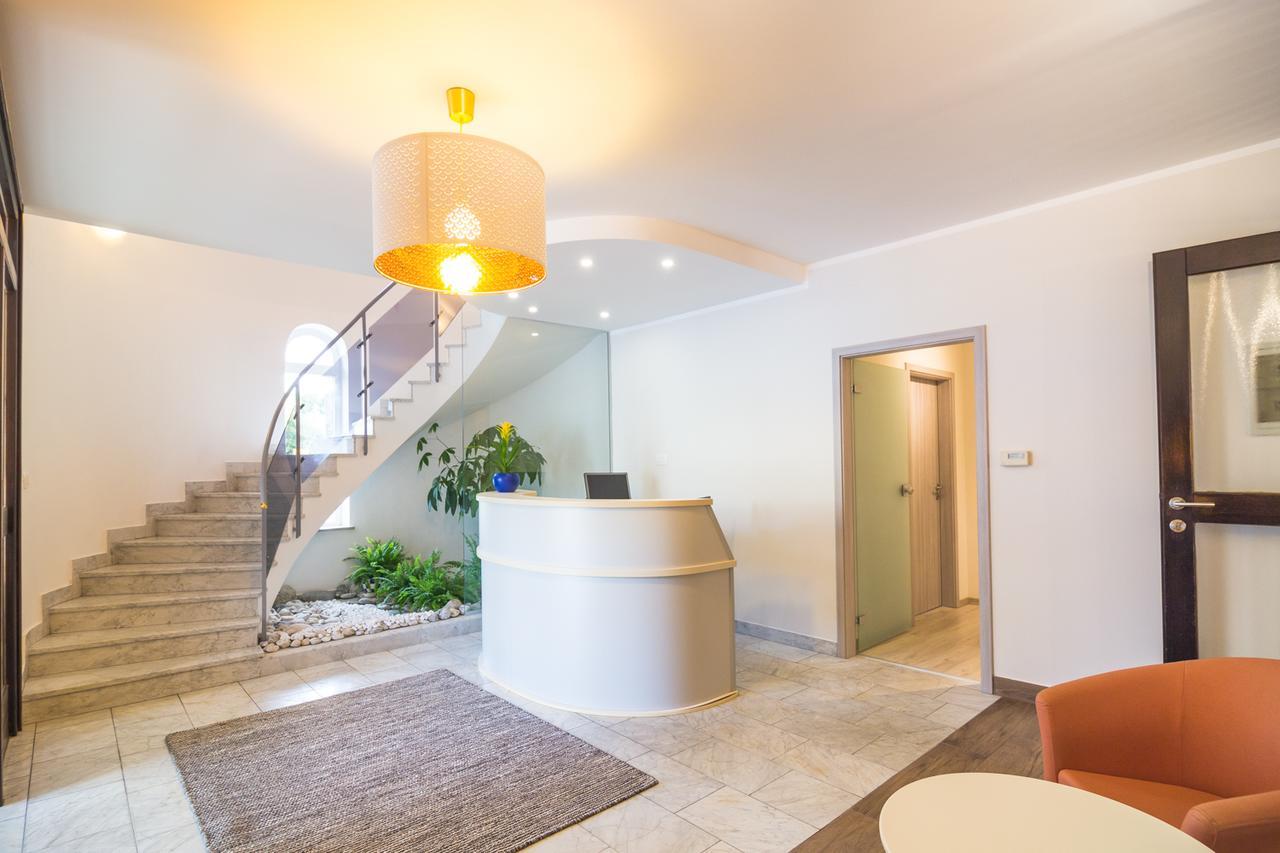 Hop House Garni Hotel Postojna Eksteriør billede