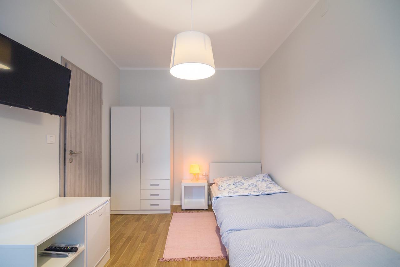 Hop House Garni Hotel Postojna Eksteriør billede